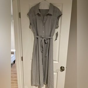 Belted dress with pockets *Never worn with tags*